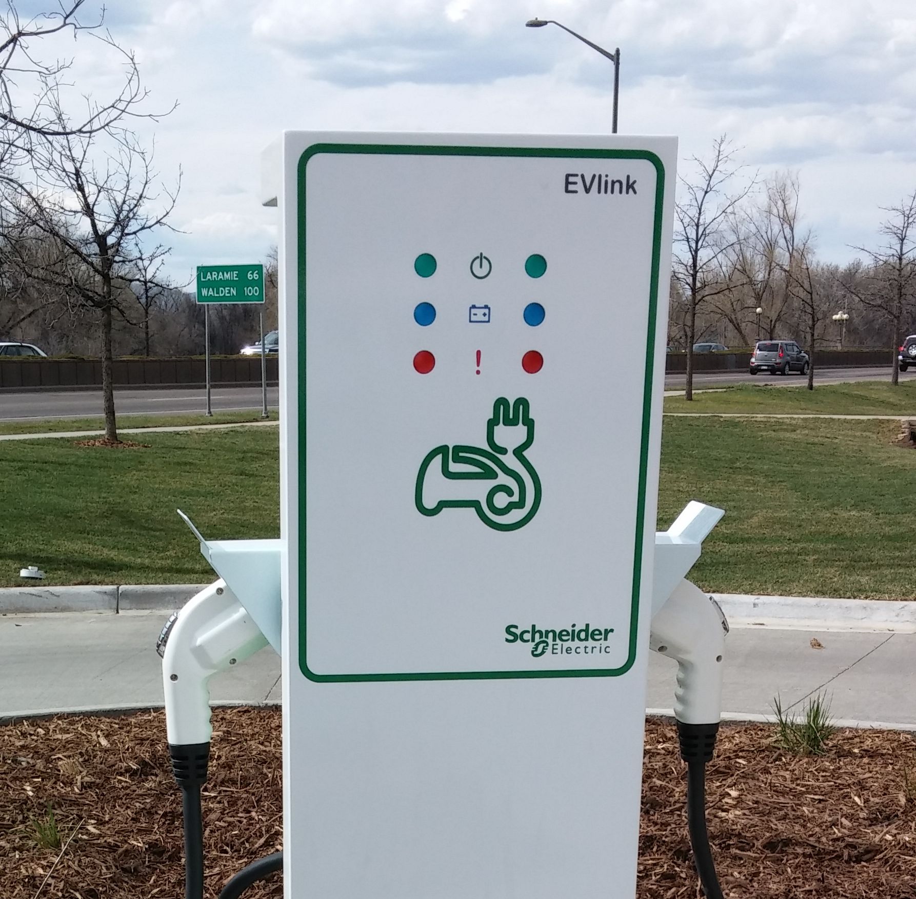 Campus offers electric vehicle charging