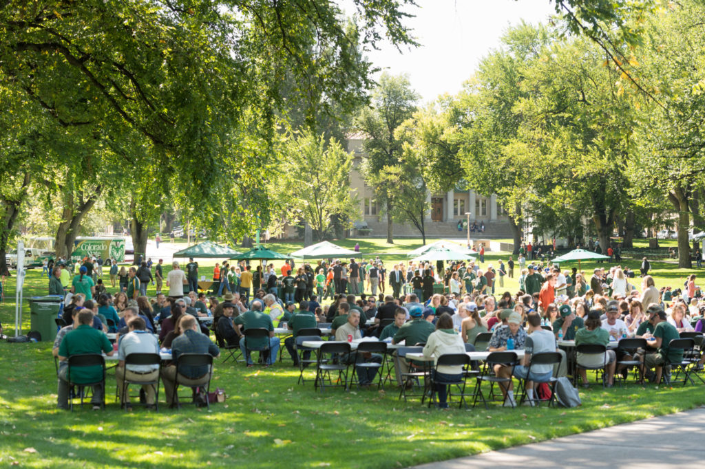 color photo of picnic on the Oval after 2017 Fall Address by President Frank
